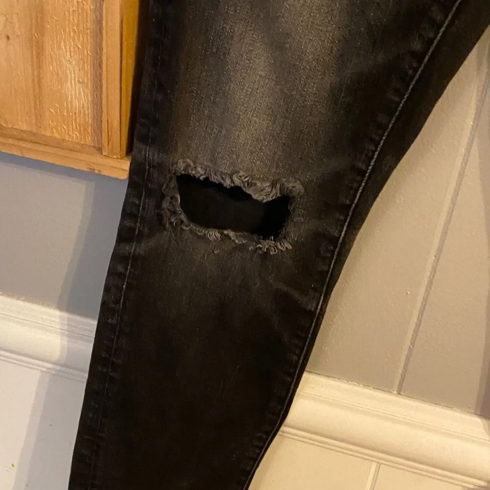 American Eagle Outfitters Black Straight Jeans 28x32